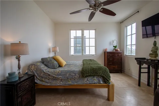 $2,595,000 | 407 1/2 Goldenrod Avenue, Corona del Mar, CA 92625