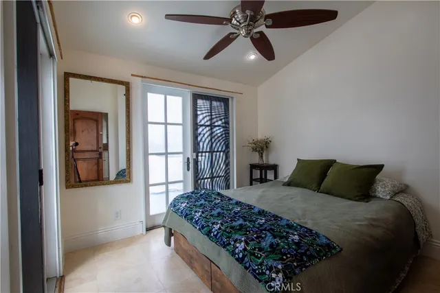 $2,595,000 | 407 1/2 Goldenrod Avenue, Corona del Mar, CA 92625