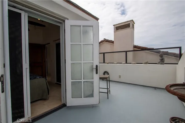 $2,595,000 | 407 1/2 Goldenrod Avenue, Corona del Mar, CA 92625