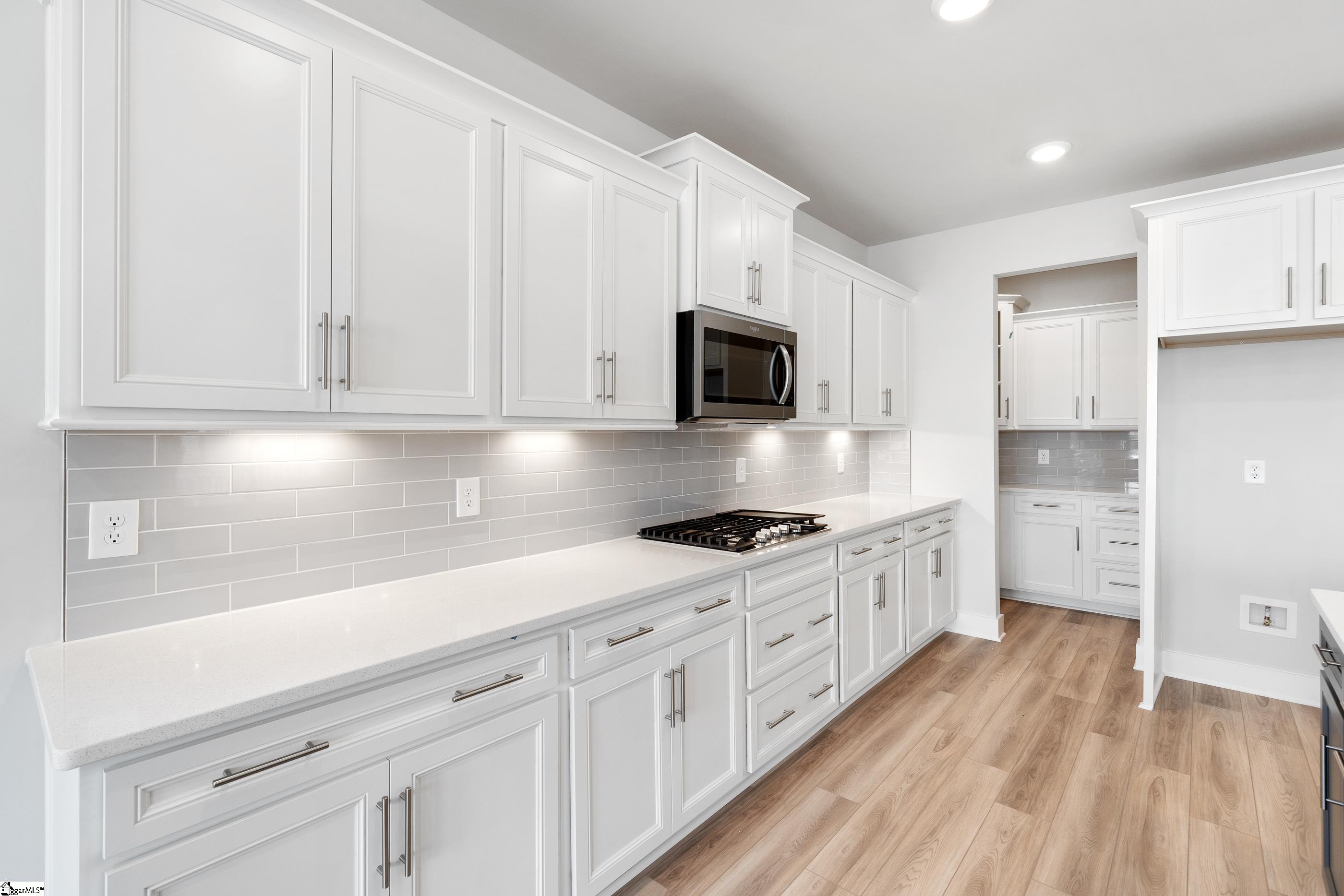 46 Elmsley Road Greenville, SC 29607 - Photo 10 of 33
