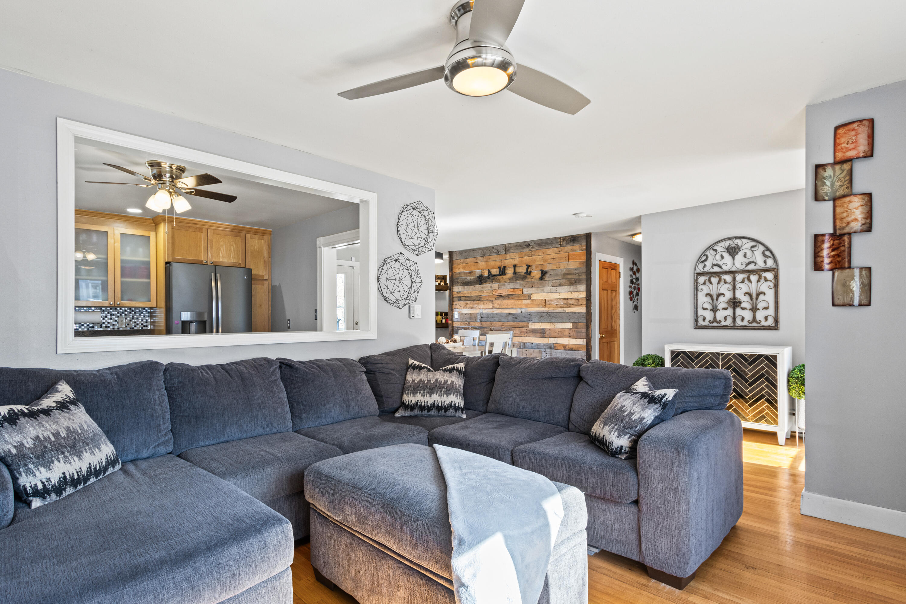 15 Bellaire Road South Portland, ME 04106 - Photo 13 of 58 Living Room (4)