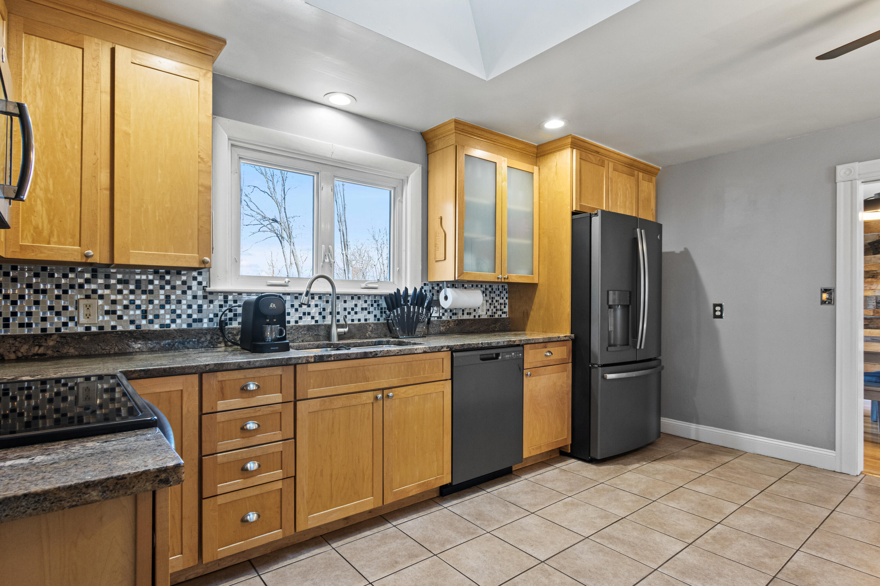 15 Bellaire Road South Portland, ME 04106 - Photo 19 of 58 Kitchen (3)