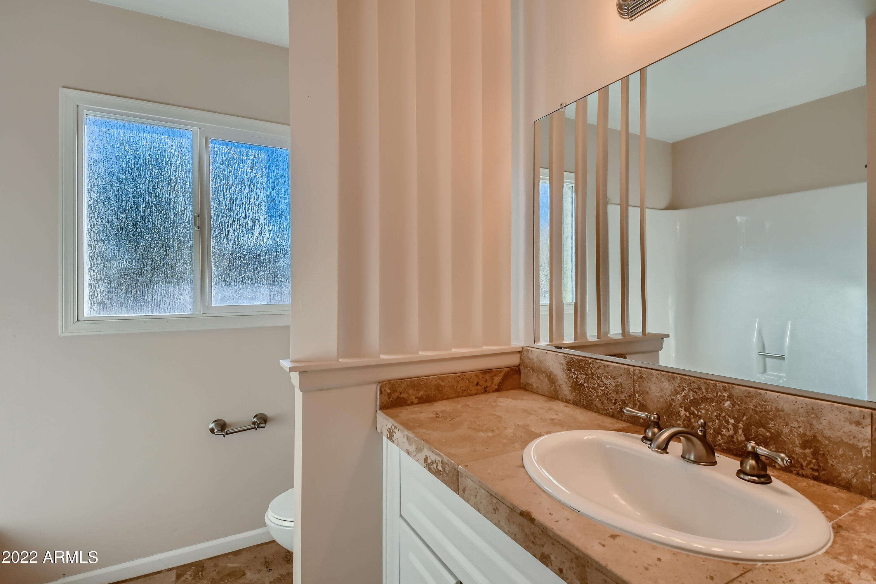 4401 South Newberry Road Tempe, AZ 85282 - Photo 23 of 33 22-260691816-26 Bathroom