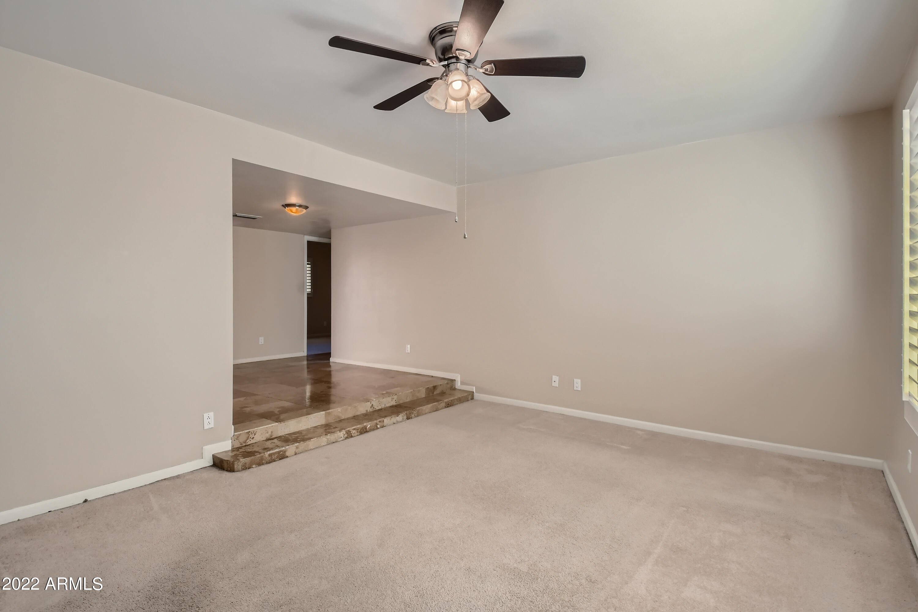 4401 South Newberry Road Tempe, AZ 85282 - Photo 8 of 33 7-135043020-09 Living Room