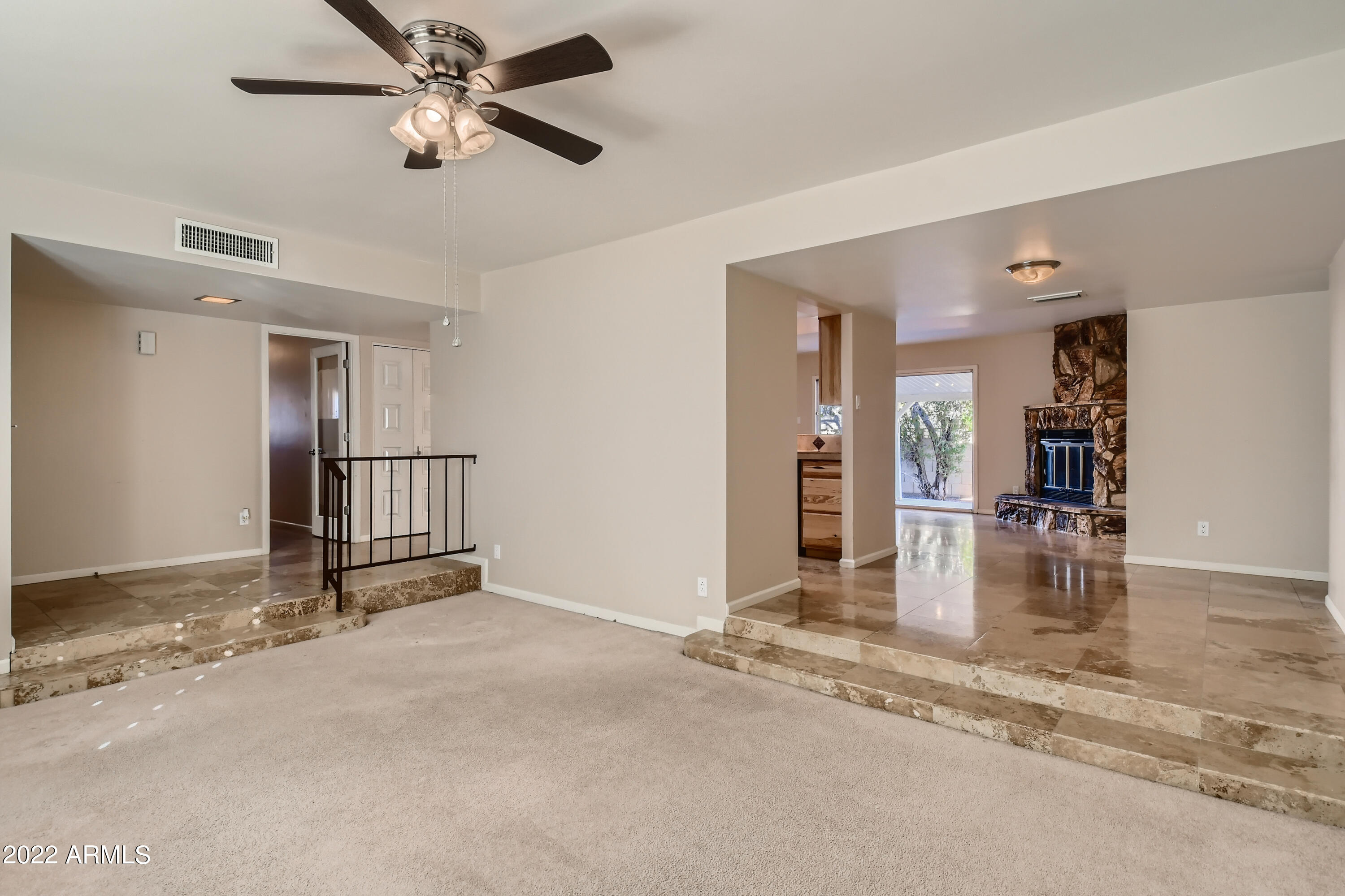 4401 South Newberry Road Tempe, AZ 85282 - Photo 9 of 33 8-503460121-10 Living Room