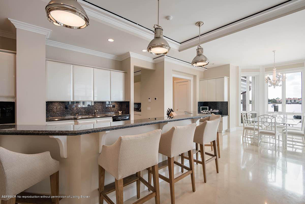1495 Lands End Road Manalapan, FL 33462 - Photo 12 of 41 14 Kitchen