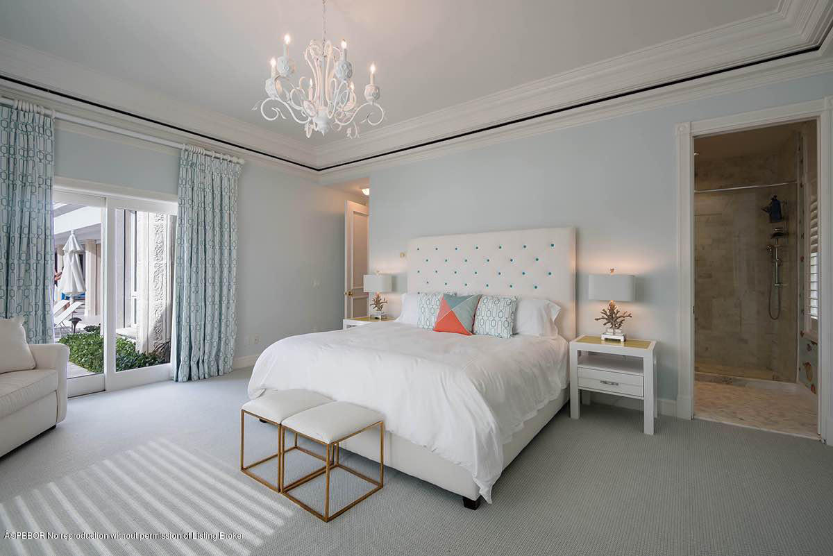 1495 Lands End Road Manalapan, FL 33462 - Photo 23 of 41 22 Bedroom