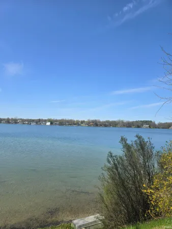 $309,900 | 1895 West 570 North, Howe, IN 46746