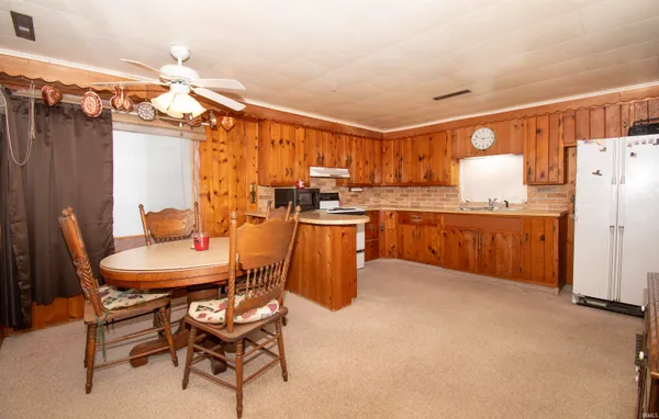 $309,900 | 1895 West 570 North, Howe, IN 46746