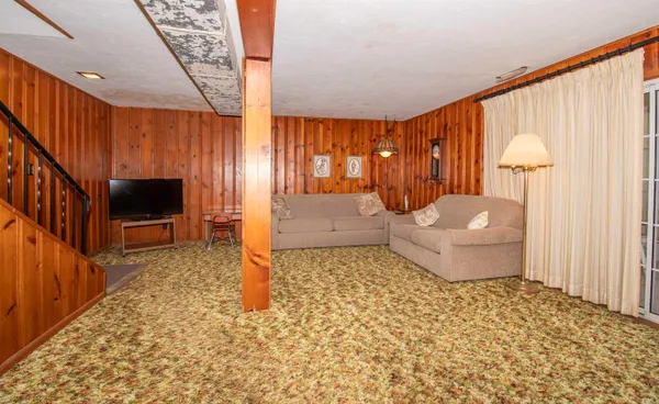 $309,900 | 1895 West 570 North, Howe, IN 46746