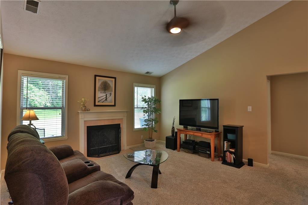 10869 Fairway Ridge Lane Fishers, IN 46037 - Photo 4 of 16 Gallery Image 4