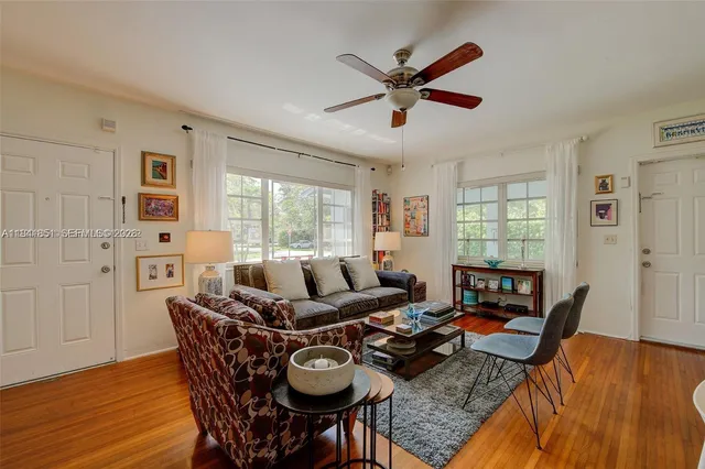 $4,850 | 7601 Southwest 59th Court, Unit 7601, South Miami, FL 33143