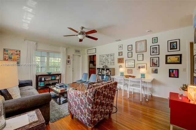 $4,850 | 7601 Southwest 59th Court, Unit 7601, South Miami, FL 33143