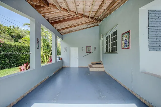 $4,850 | 7601 Southwest 59th Court, Unit 7601, South Miami, FL 33143