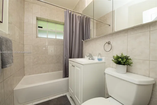 $4,850 | 7601 Southwest 59th Court, Unit 7601, South Miami, FL 33143