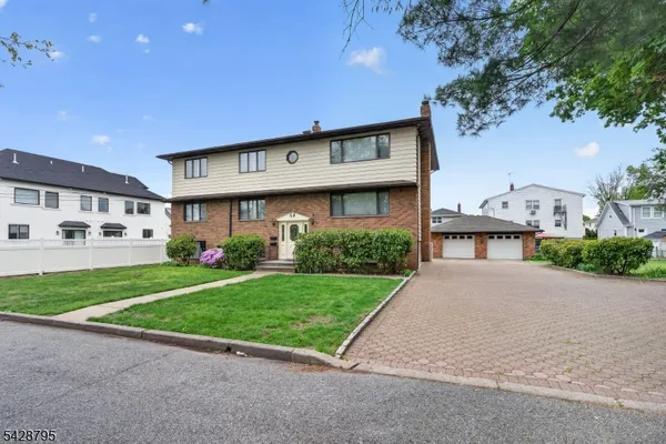 $3,500 | 97 Sipp Avenue, Unit 1, Clifton, NJ 07013