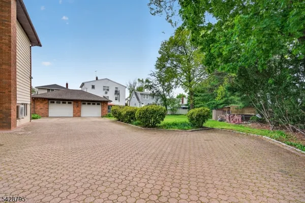 $3,500 | 97 Sipp Avenue, Unit 1, Clifton, NJ 07013