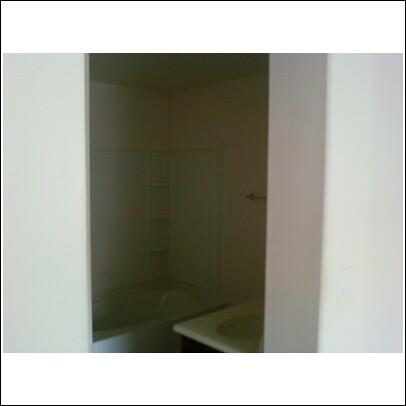 1920 East Bell Road, Unit 1043 Phoenix, AZ 85022 - Photo 4 of 5 Bathroom