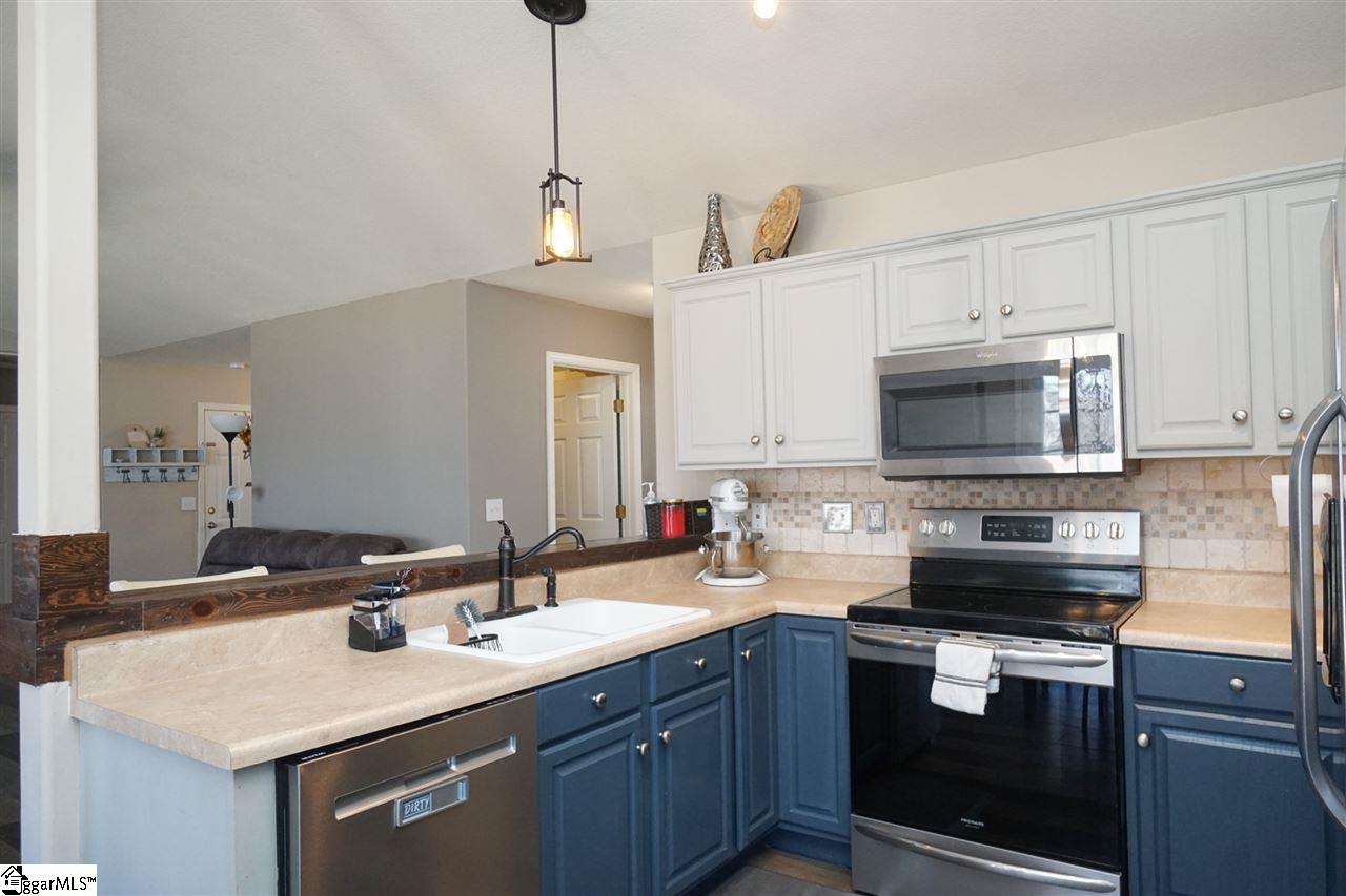6 Rustcraft Drive Greer, SC 29651 - Photo 12 of 24 Gallery Image 12