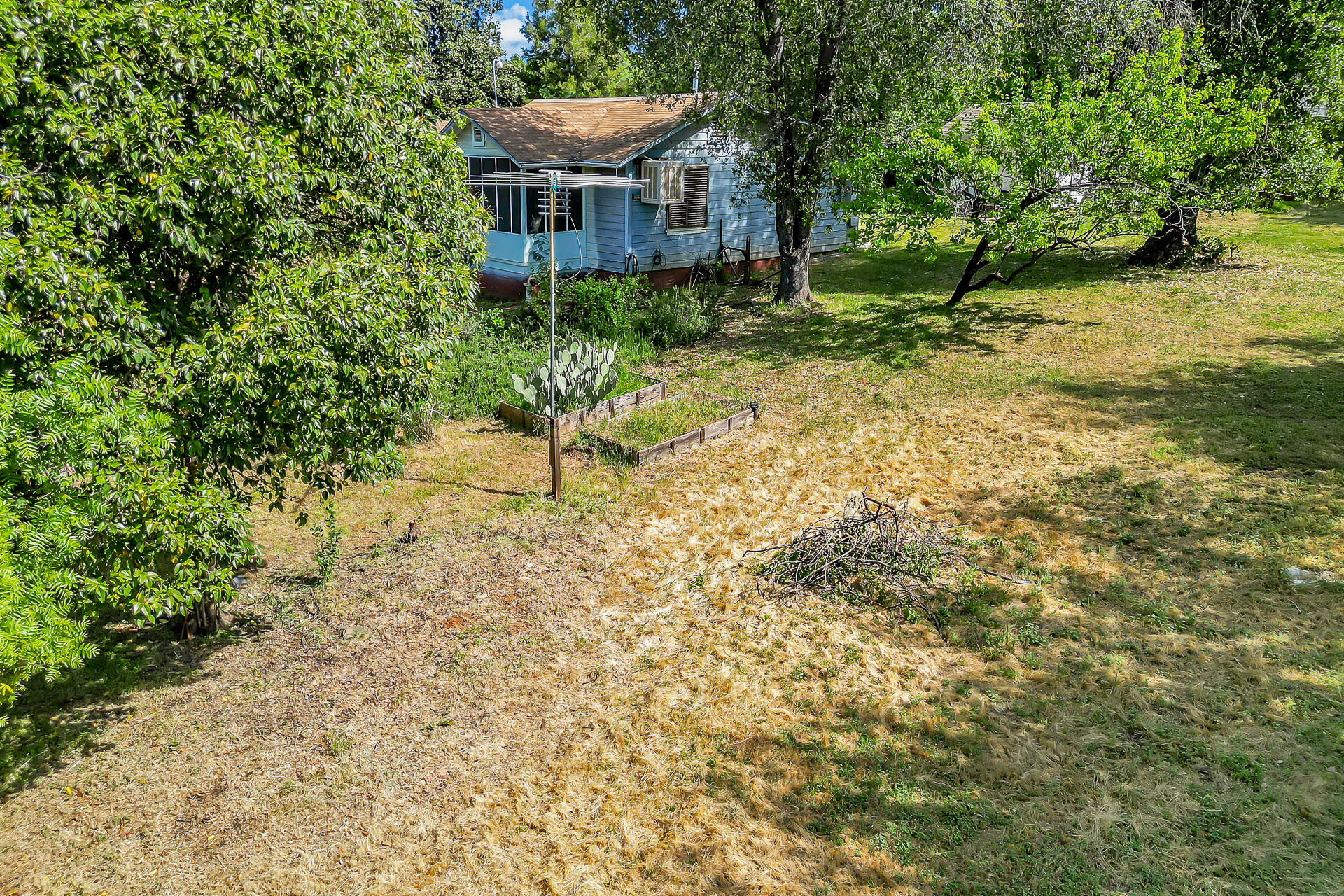 1729 Deer Creek Road Shasta Lake, CA 96019 - Photo 19 of 23 1729DeerCreekRoad-10