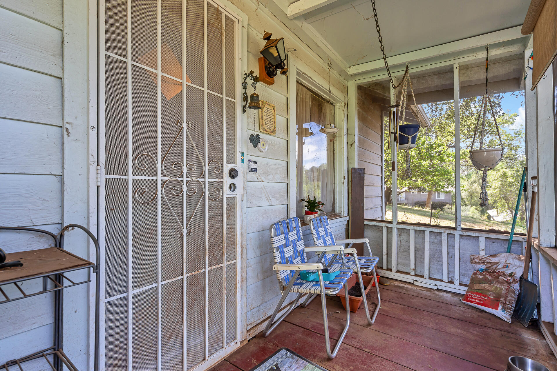 1729 Deer Creek Road Shasta Lake, CA 96019 - Photo 2 of 23 Front Screened Porch