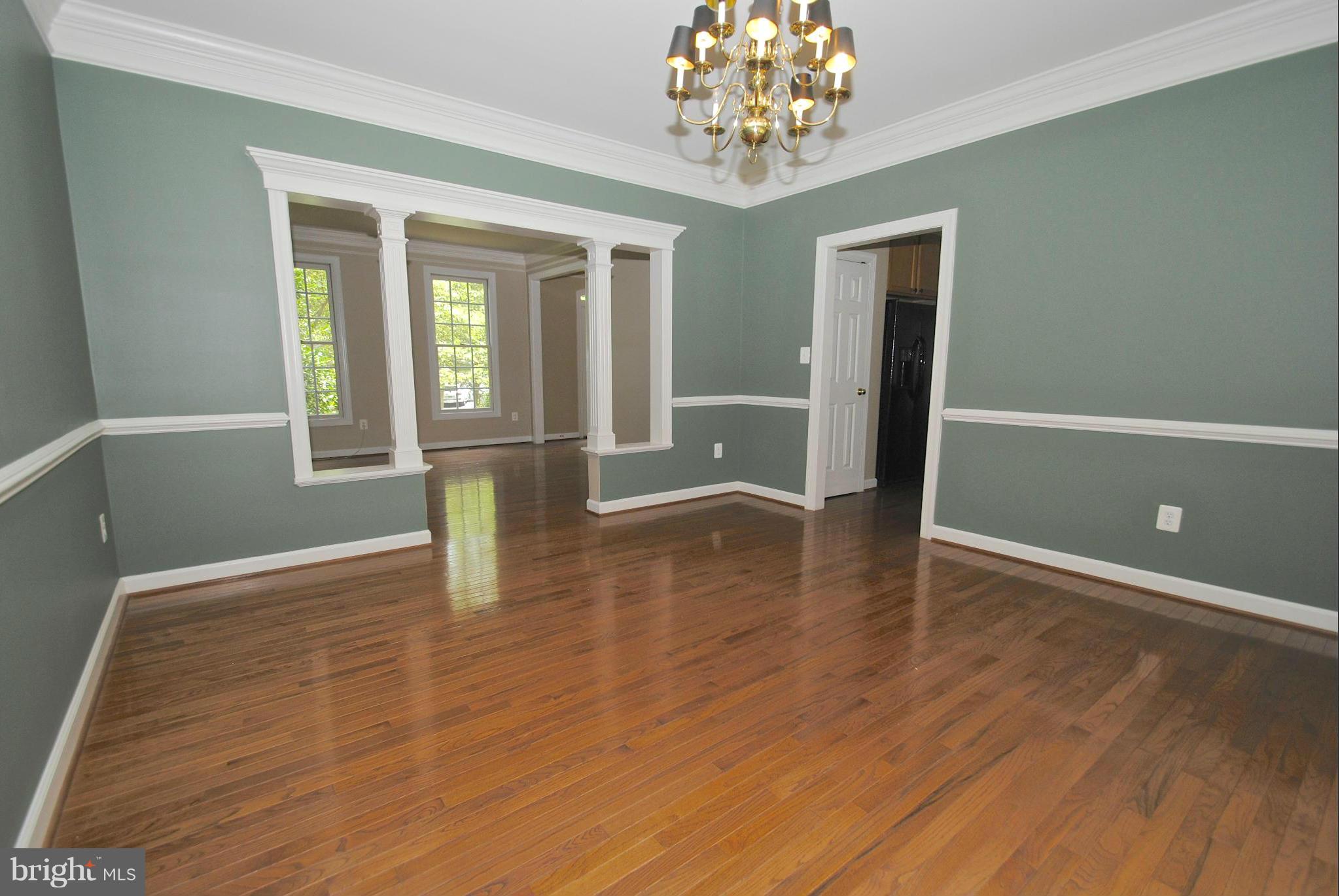 9 Watkins Row Edgewater, MD 21037 - Photo 6 of 30 Dining Room with gleaming hardwood floors