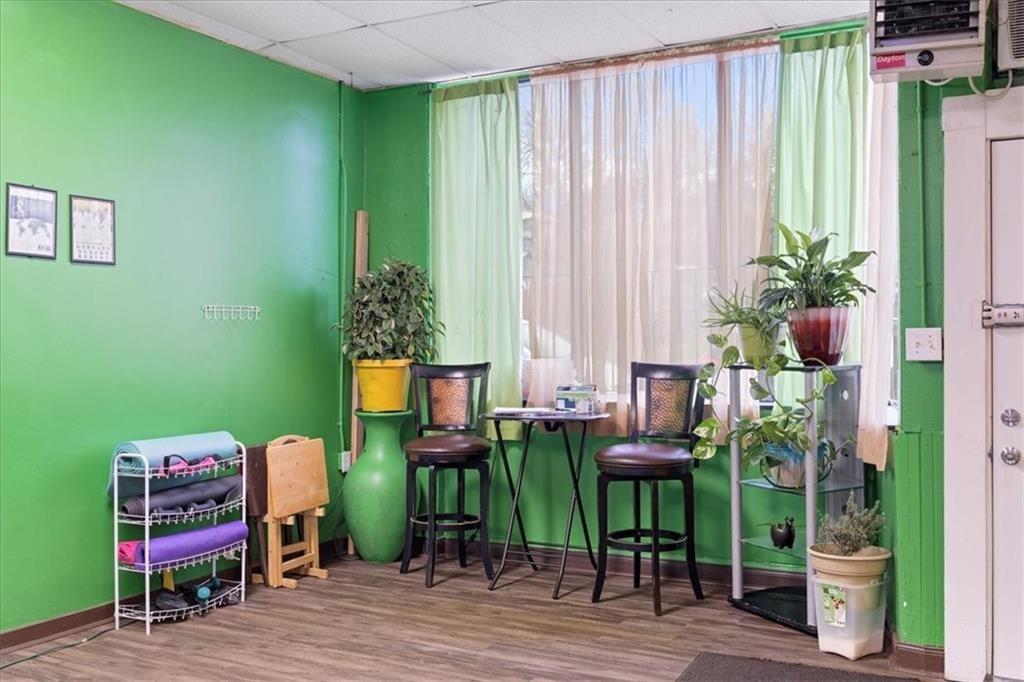 5518-5520 East Truman Road Kansas City, MO 64127 - Photo 5 of 12