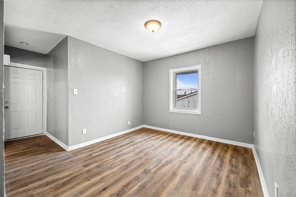 5518-5520 East Truman Road Kansas City, MO 64127 - Photo 8 of 12