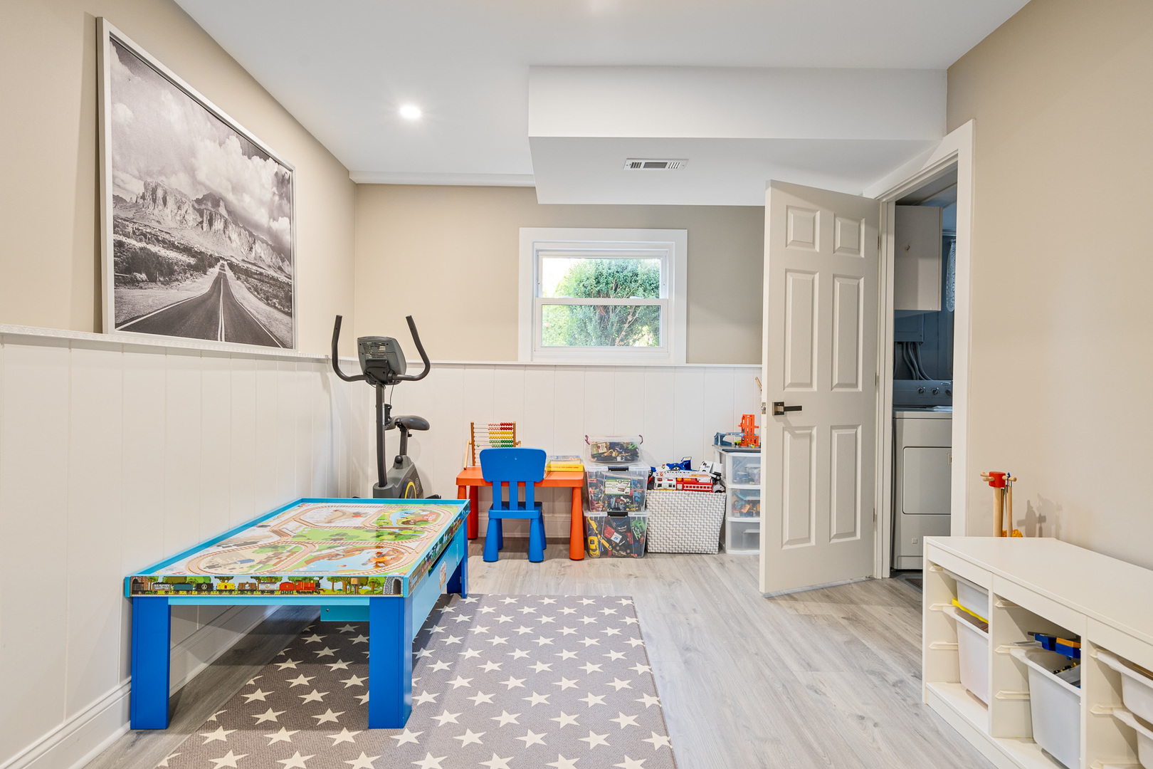 909 Springfield Drive Roselle, IL 60172 - Photo 27 of 42 a children room with furniture and a window