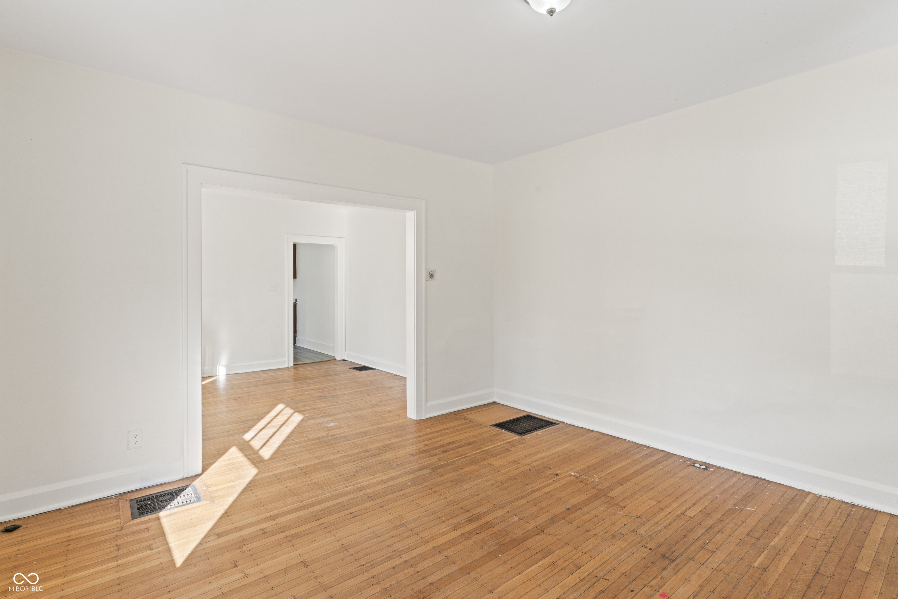 102 North Denny Street Indianapolis, IN 46201 - Photo 7 of 36