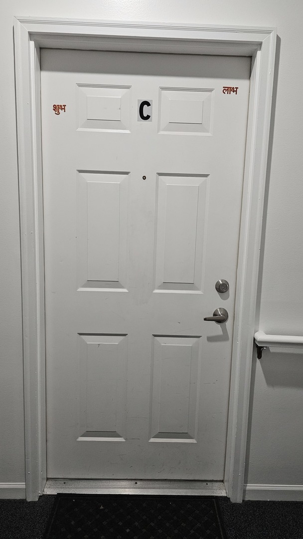 151 North Waters Edge Drive, Unit C Glendale Heights, IL 60139 - Photo 2 of 12