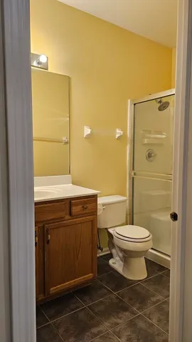 $1,950 | 151 North Waters Edge Drive, Unit C, Glendale Heights, IL 60139