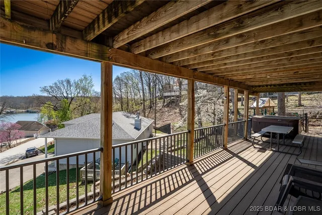 $749,900 | 1594 Mockingbird Lane, Osage Beach, MO 65065