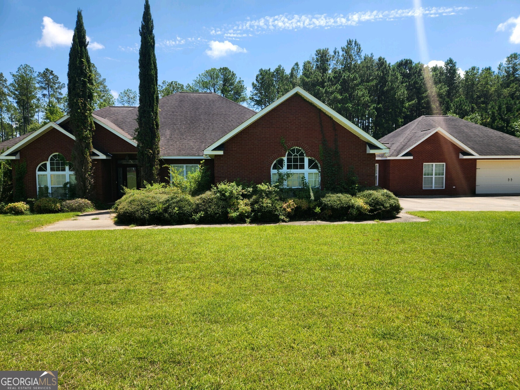 453 Lollie Dr  