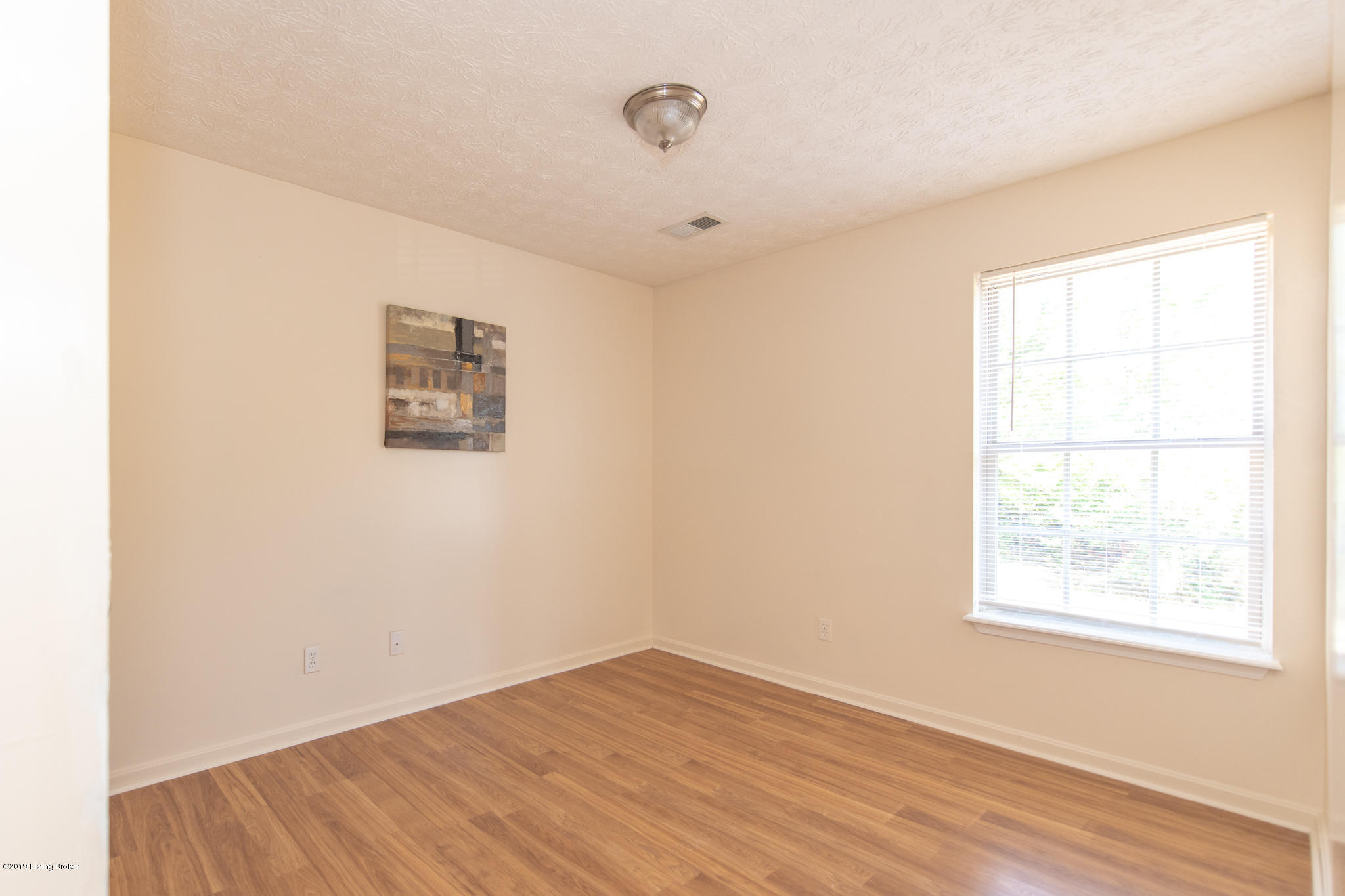 292 Madison Rae Boulevard Shepherdsville, KY 40165 - Photo 20 of 29 CC101671-2E97-47CD-9753-6D986C4A5CCD