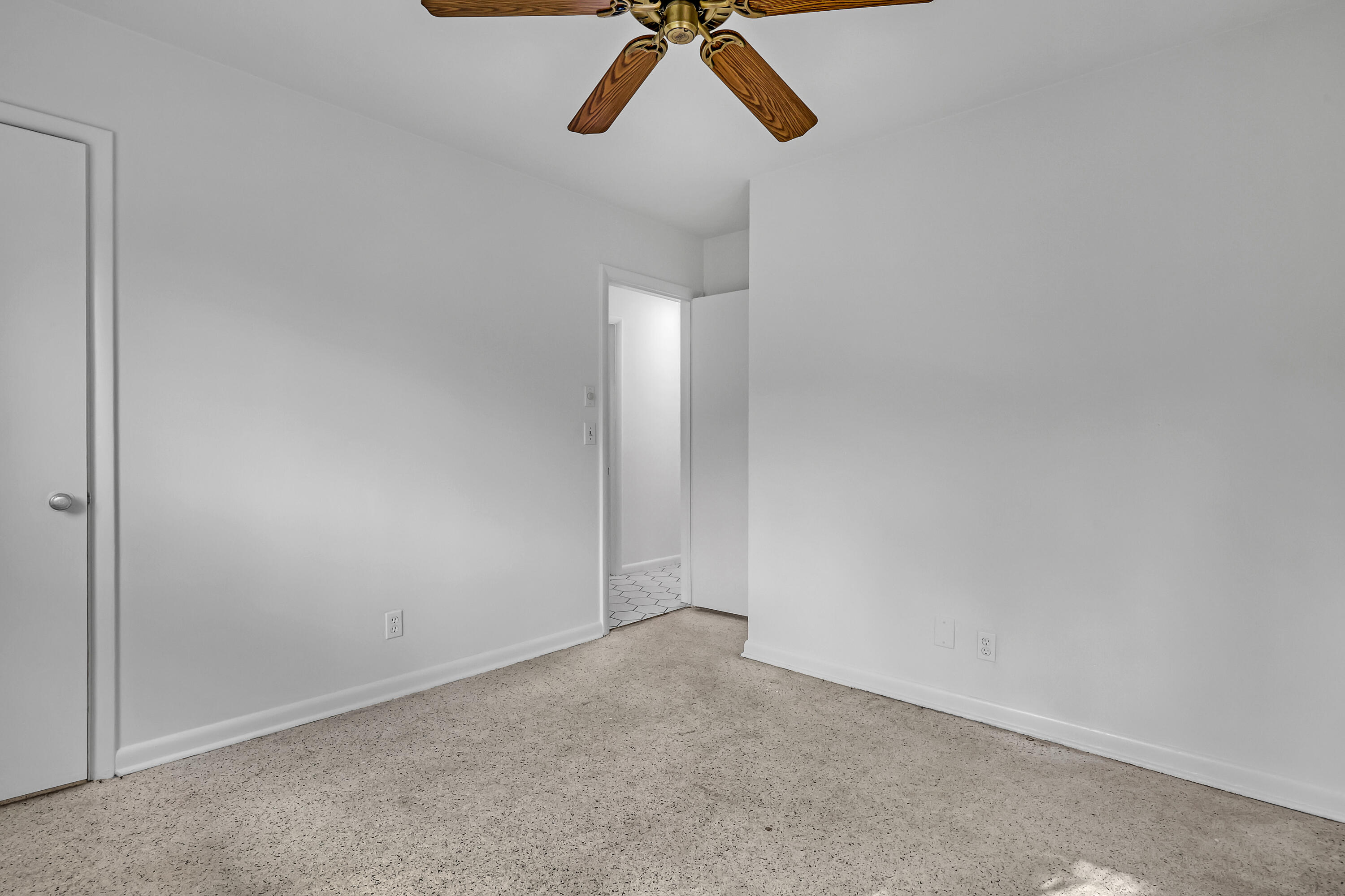 532 Gulf Road North Palm Beach, FL 33408 - Photo 29 of 50 532 Gulf (31)