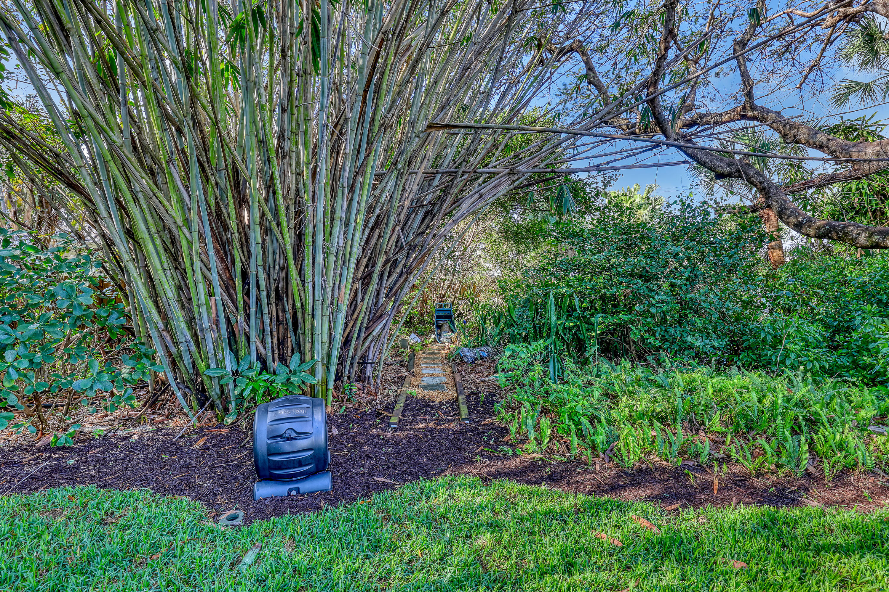 532 Gulf Road North Palm Beach, FL 33408 - Photo 3 of 50 532 Gulf (43)