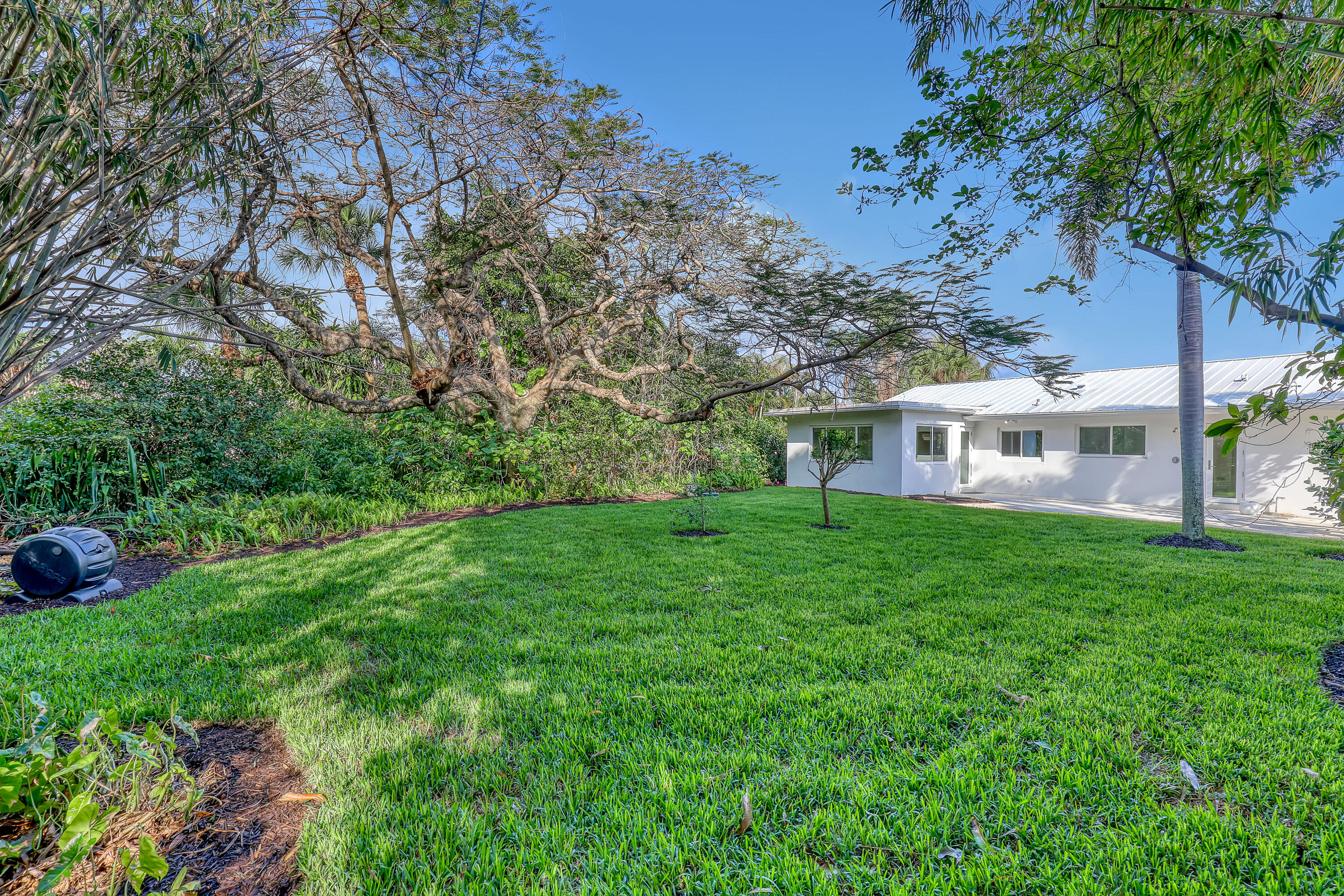 532 Gulf Road North Palm Beach, FL 33408 - Photo 4 of 50 532 Gulf (40)