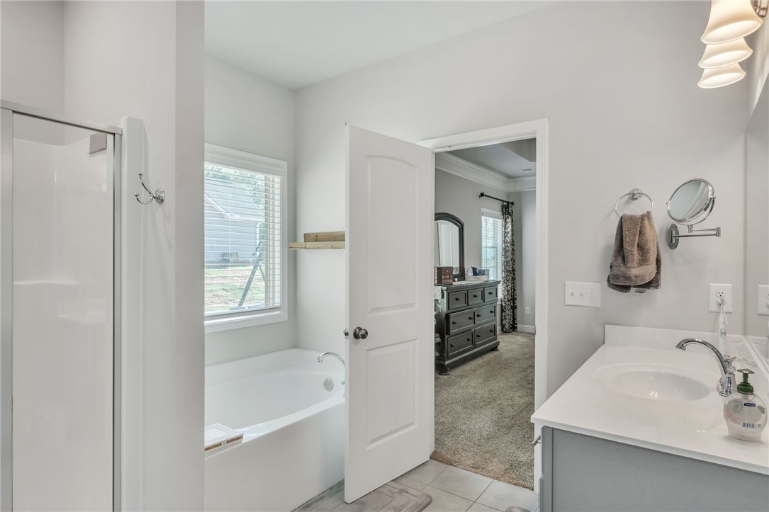 1517 Durham Road Piedmont, SC 29673 - Photo 13 of 32
