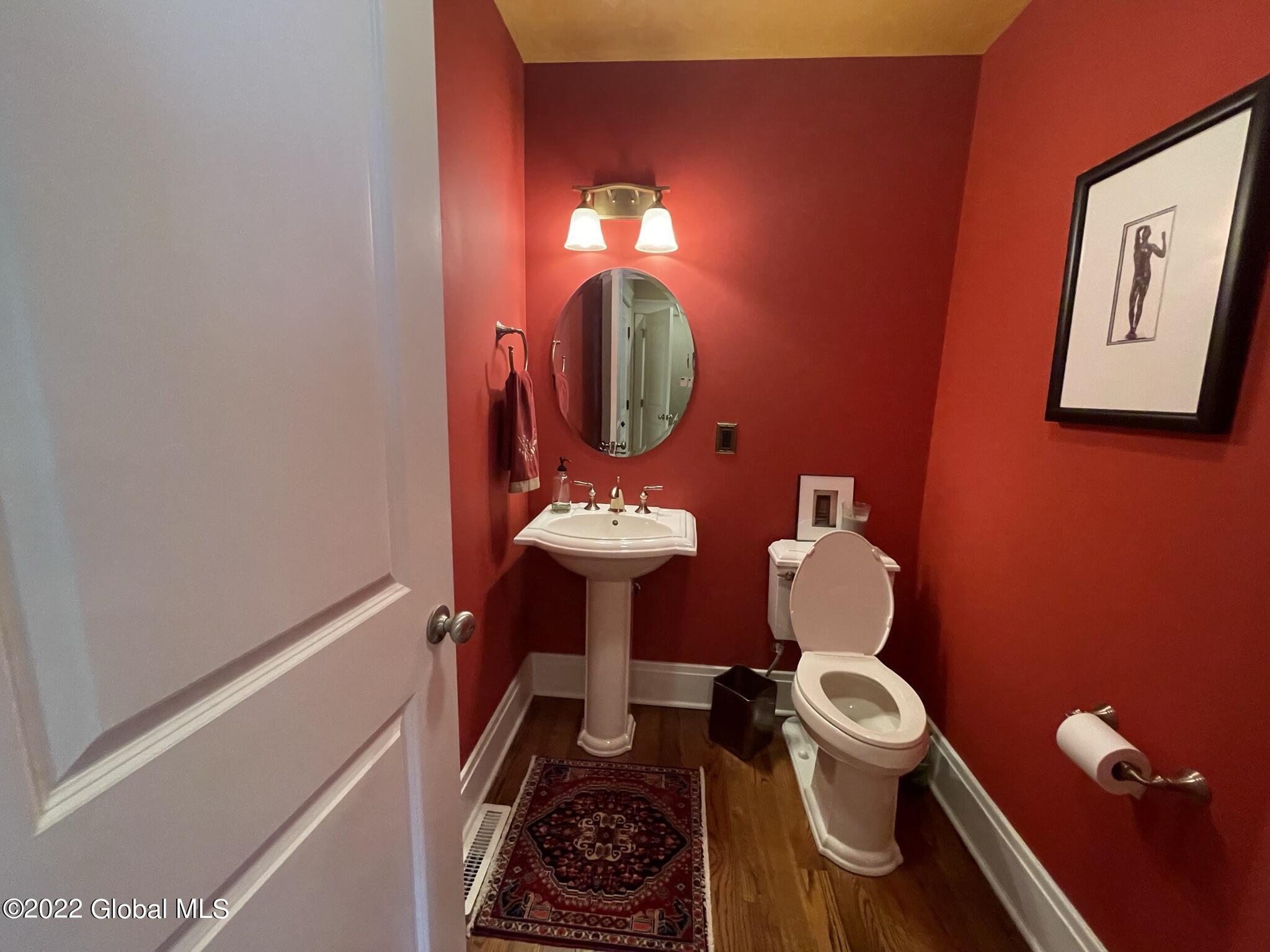 15 Abbey Road Bethlehem, NY 12054 - Photo 24 of 103 IMG_4645