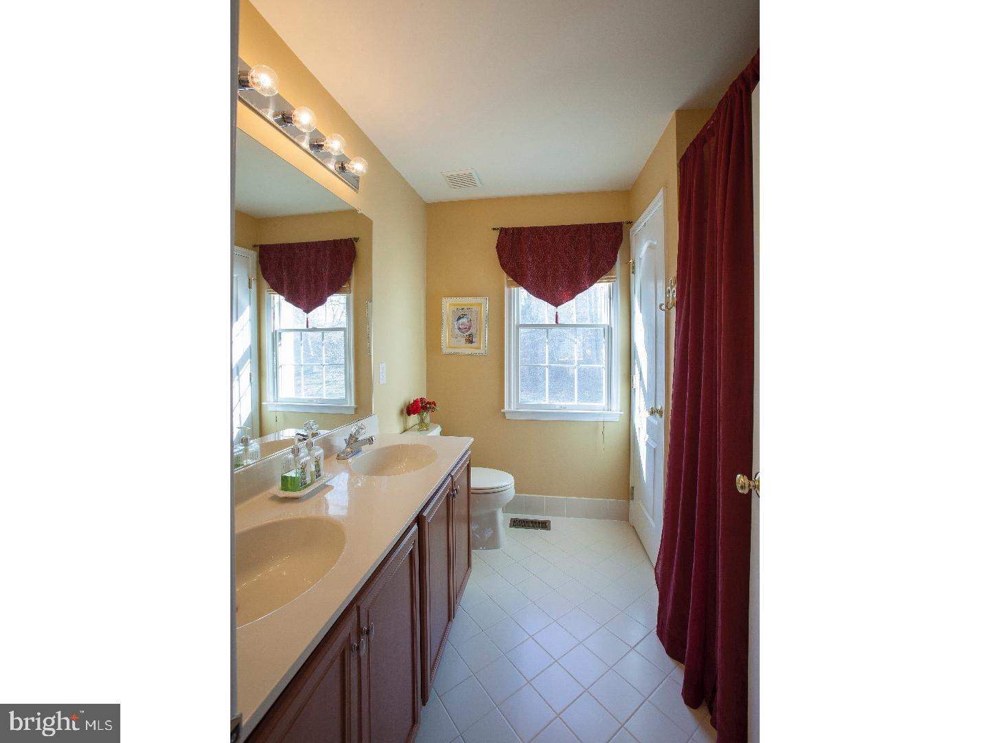 3813 Green Ridge Road Furlong, PA 18925 - Photo 22 of 25 Bathroom
