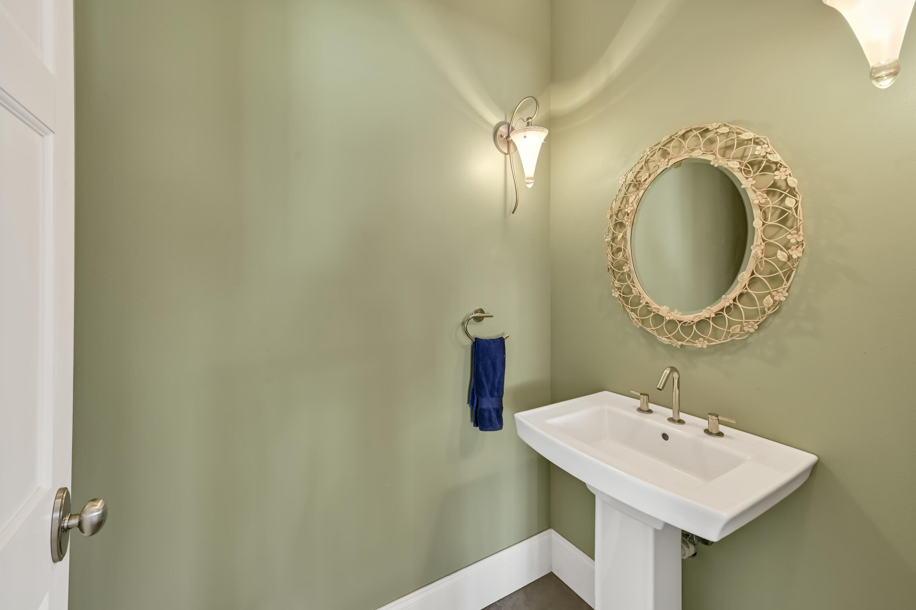 3268 Bay Hill Road Port Washington, WI 53074 - Photo 9 of 46 DZ3268-29