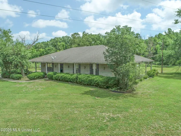$120,000 | 2336 Dummyline Road, Batesville, MS 38606