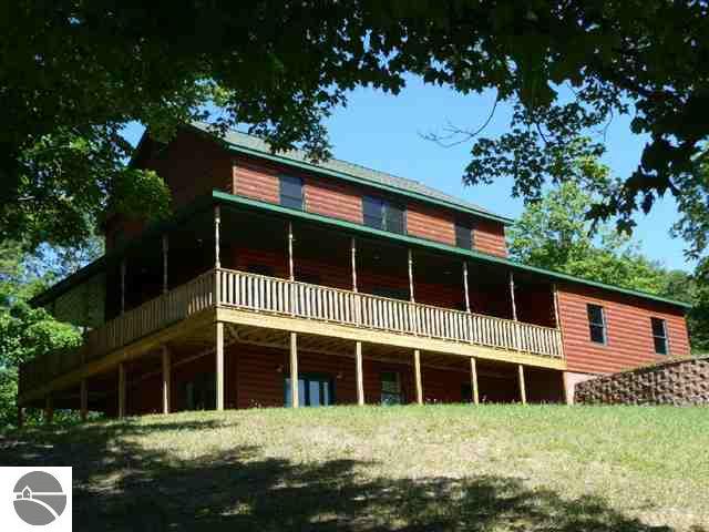 7816 West 12 Road Mesick, MI 49668 - Photo 2 of 14 1719650-1.JPG