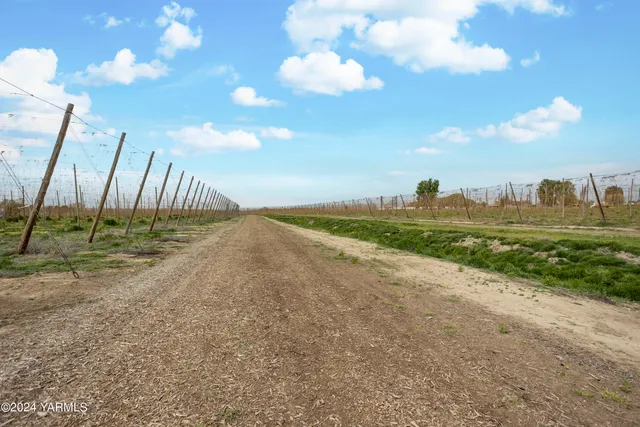 $3,400,000 | Tbd Tbd Puterbaugh/forsell Road, Grandview, WA 98930