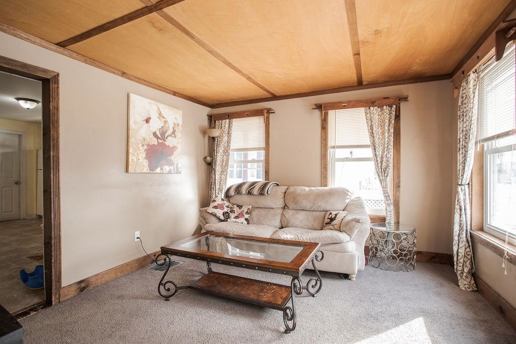 905 Portland Street Rochester, NH 03868 - Photo 6 of 29
