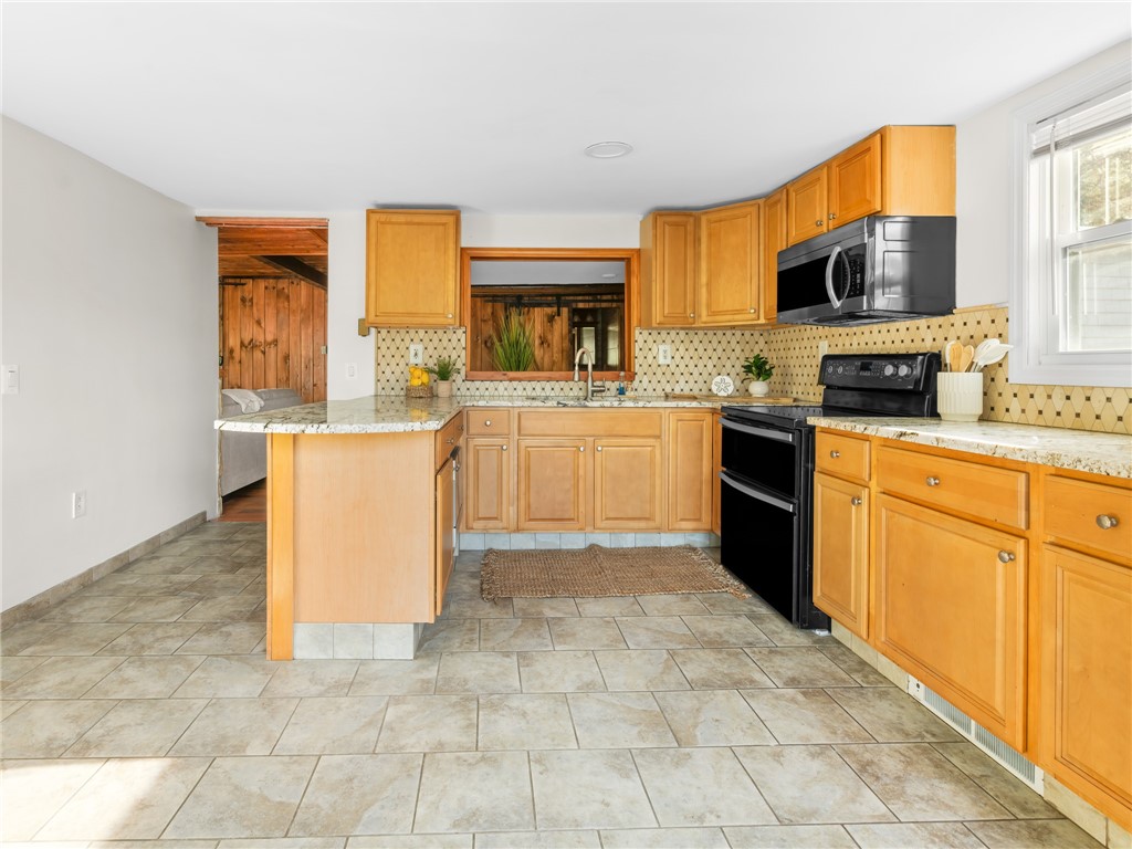 182 Acres Of Pine Road Coventry, RI 02816 - Photo 14 of 29 Kitchen