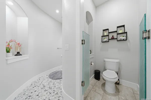 $2,485,000 | 205 County Road 2727, Mico, TX 78056