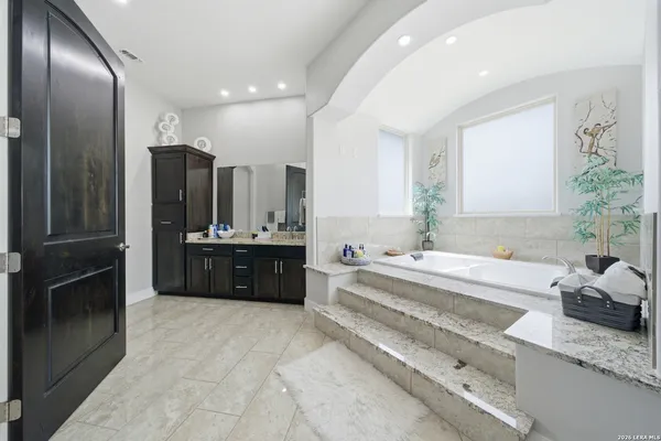 $2,485,000 | 205 County Road 2727, Mico, TX 78056