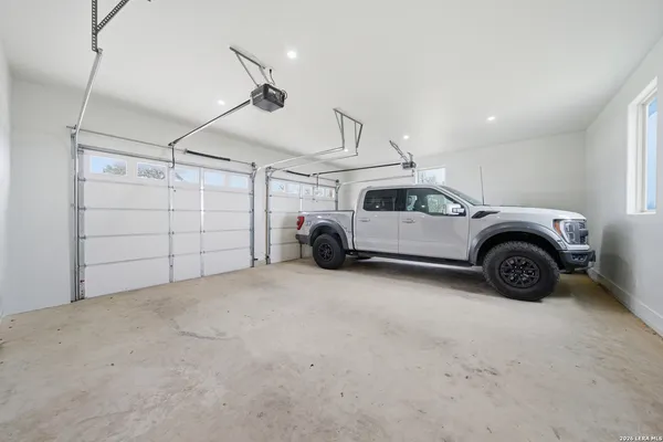 $2,485,000 | 205 County Road 2727, Mico, TX 78056